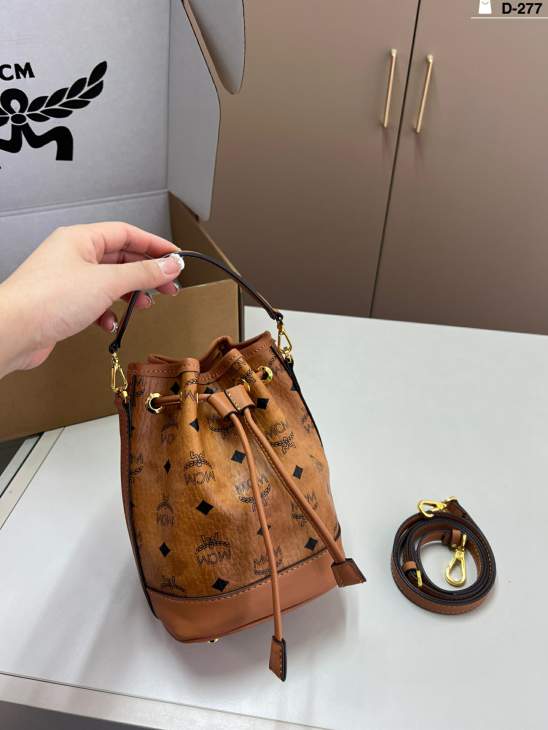 Picture of MCM Handbags _SKUfw242044198fw